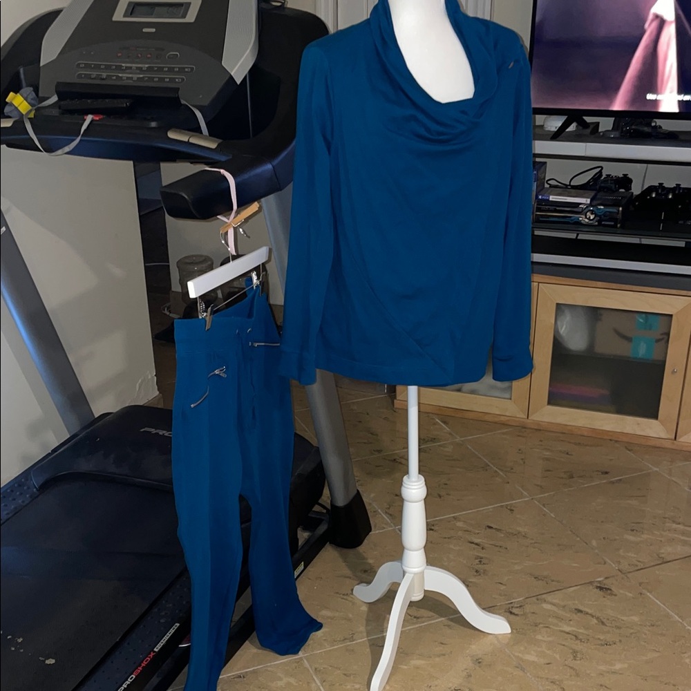 Stylish Blue color Women's Jogger Set